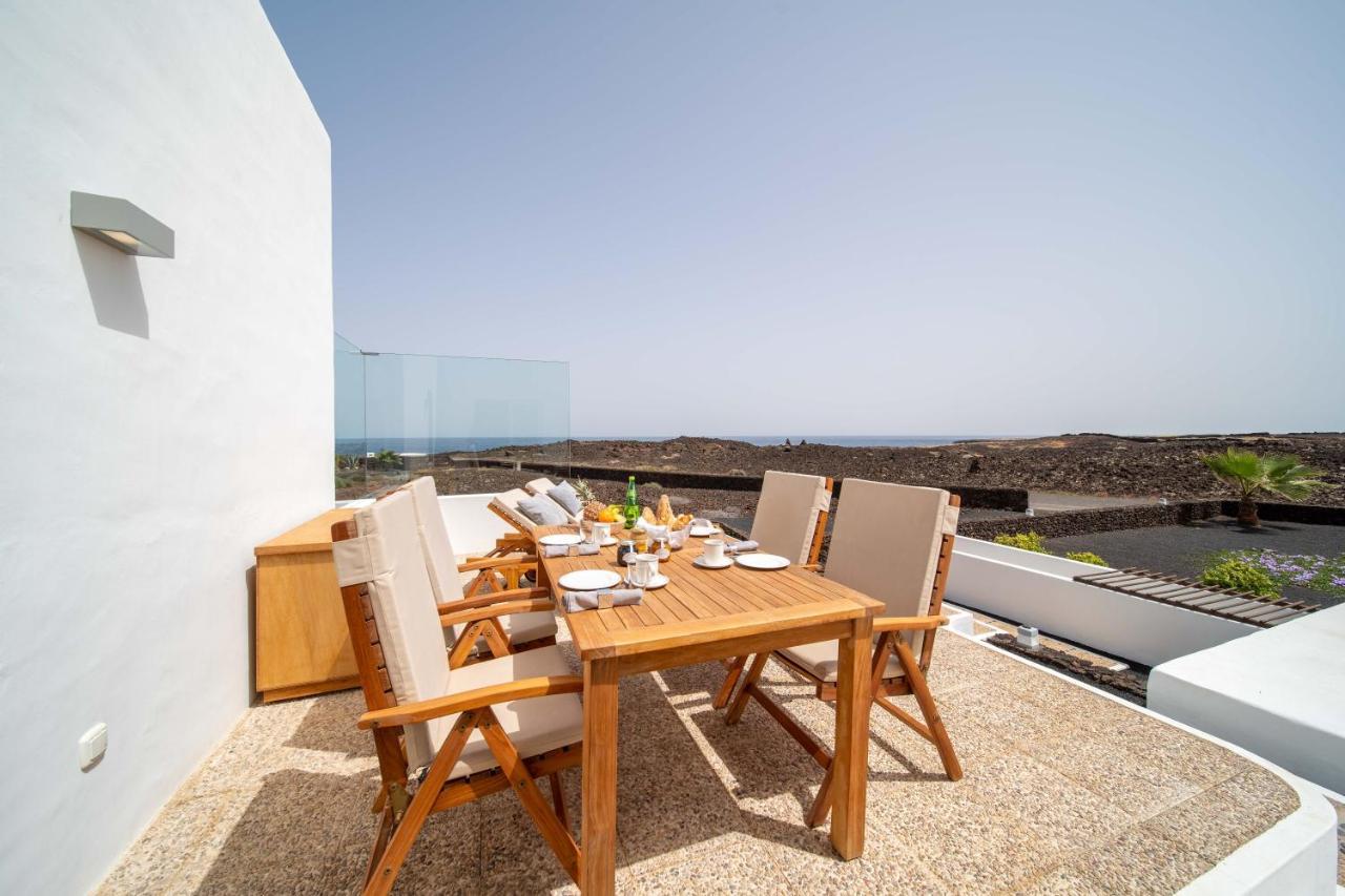 La Hondura Villa Mala Exterior photo